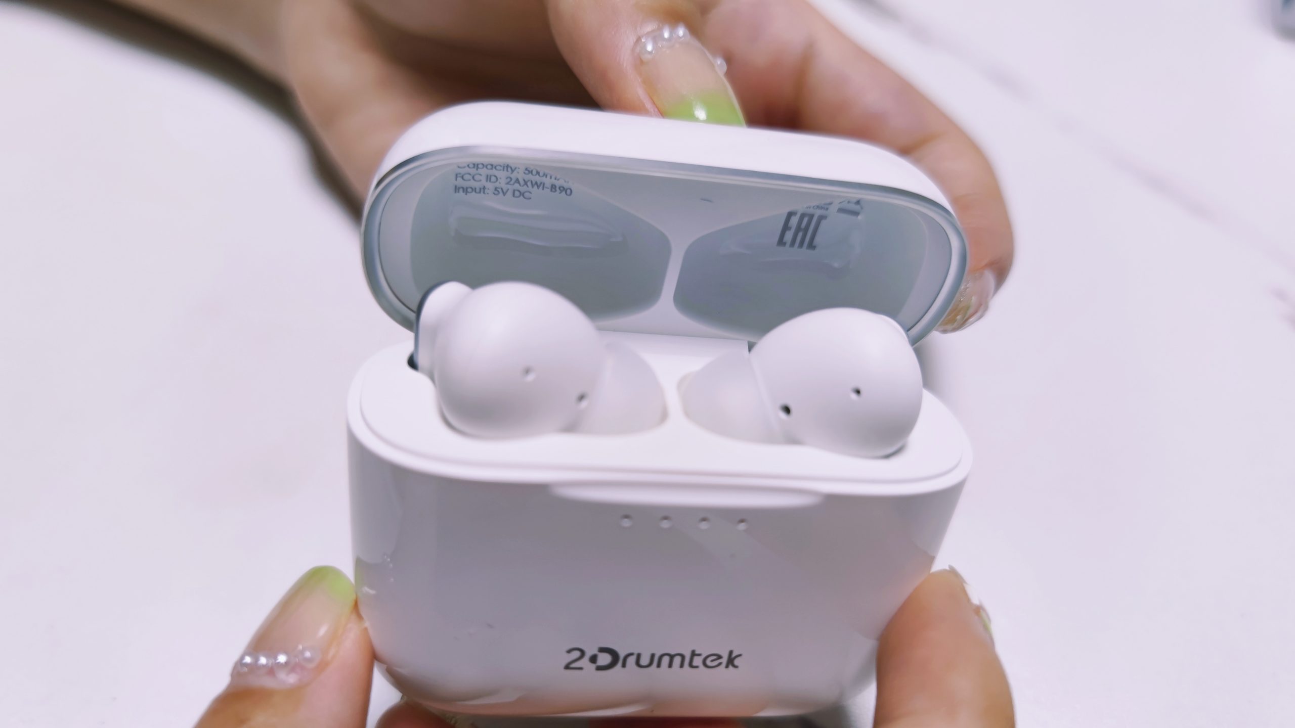 可无线充电的蓝牙耳机!新世代浓缩的音响,打破传统二皮振膜YYDS-花园博客